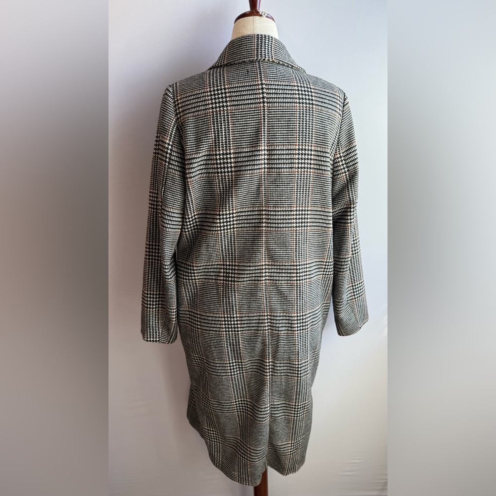 H&M Plaid Single-Button Long Blazer Coat in Black and Cream - Picture 2 of 6